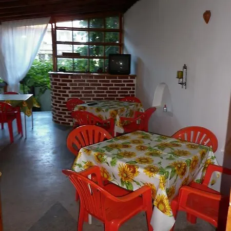 Vendégház Rooms For Guests Snejana *