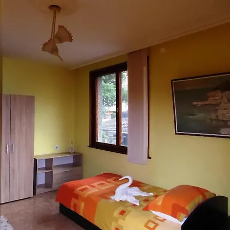Rooms For Guests Snejana Carevo