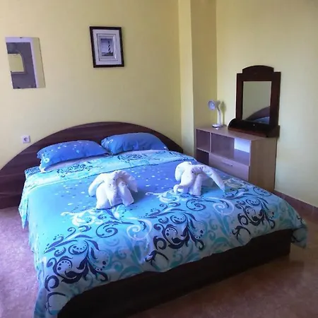 Vendégház Rooms For Guests Snejana *