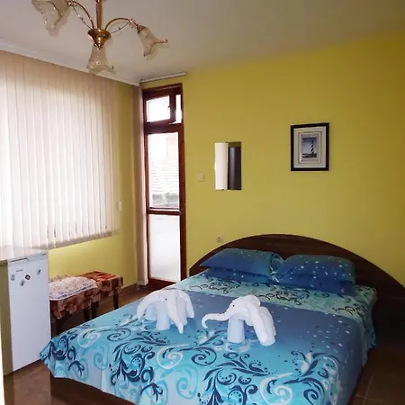 Rooms For Guests Snejana * Carevo